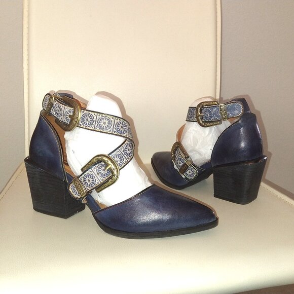 Spring Step, L'artiste Modelista - Navy Blue buckle strappy pump. 39 (8 to 8.5) - Picture 9 of 11